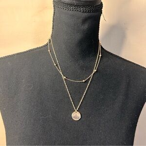 Elegant Gold Layered Necklace